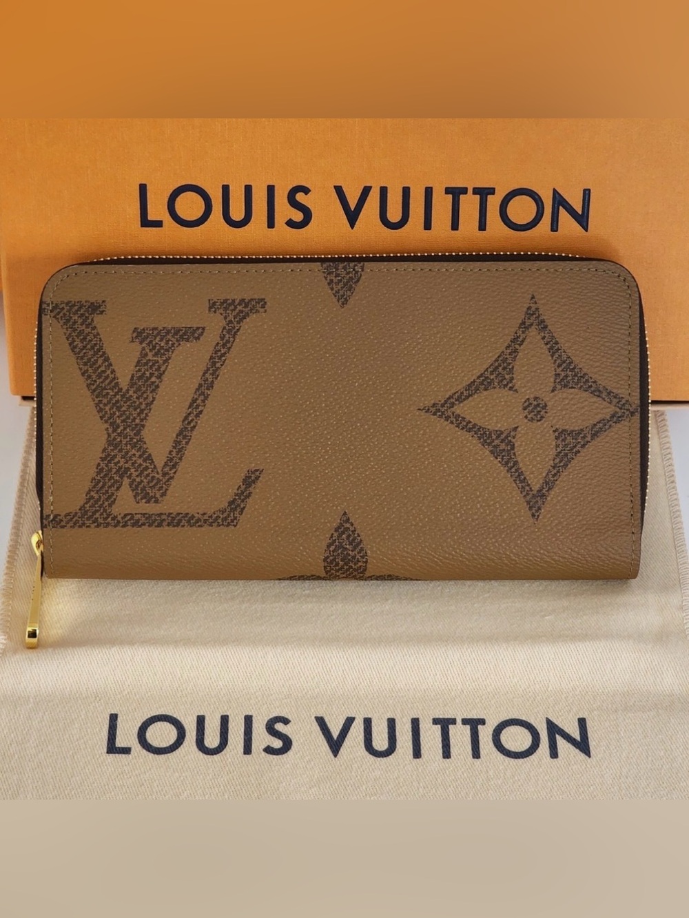 Louis Vuitton Reverse Monogram Giant Zippy Wallet 🌟